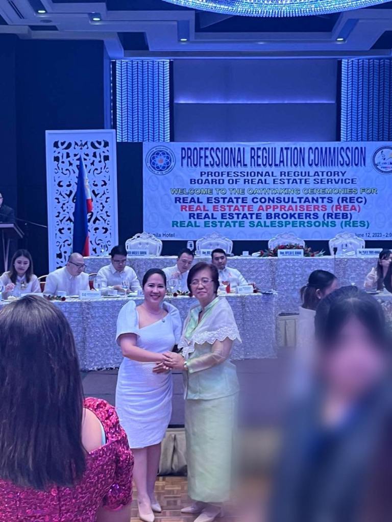 Licensed real estate Broker in the philippines